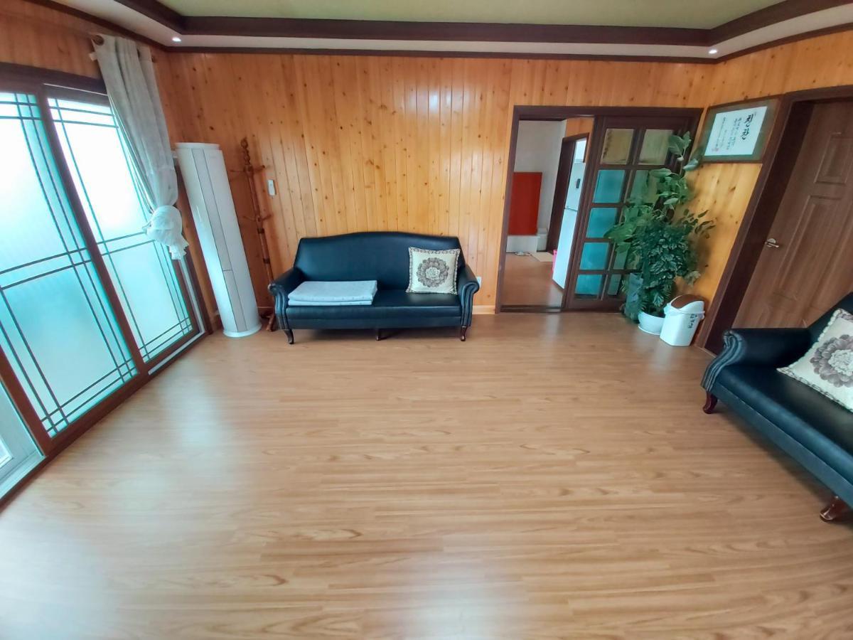Hotel Feeling Good House Jeju Exterior foto